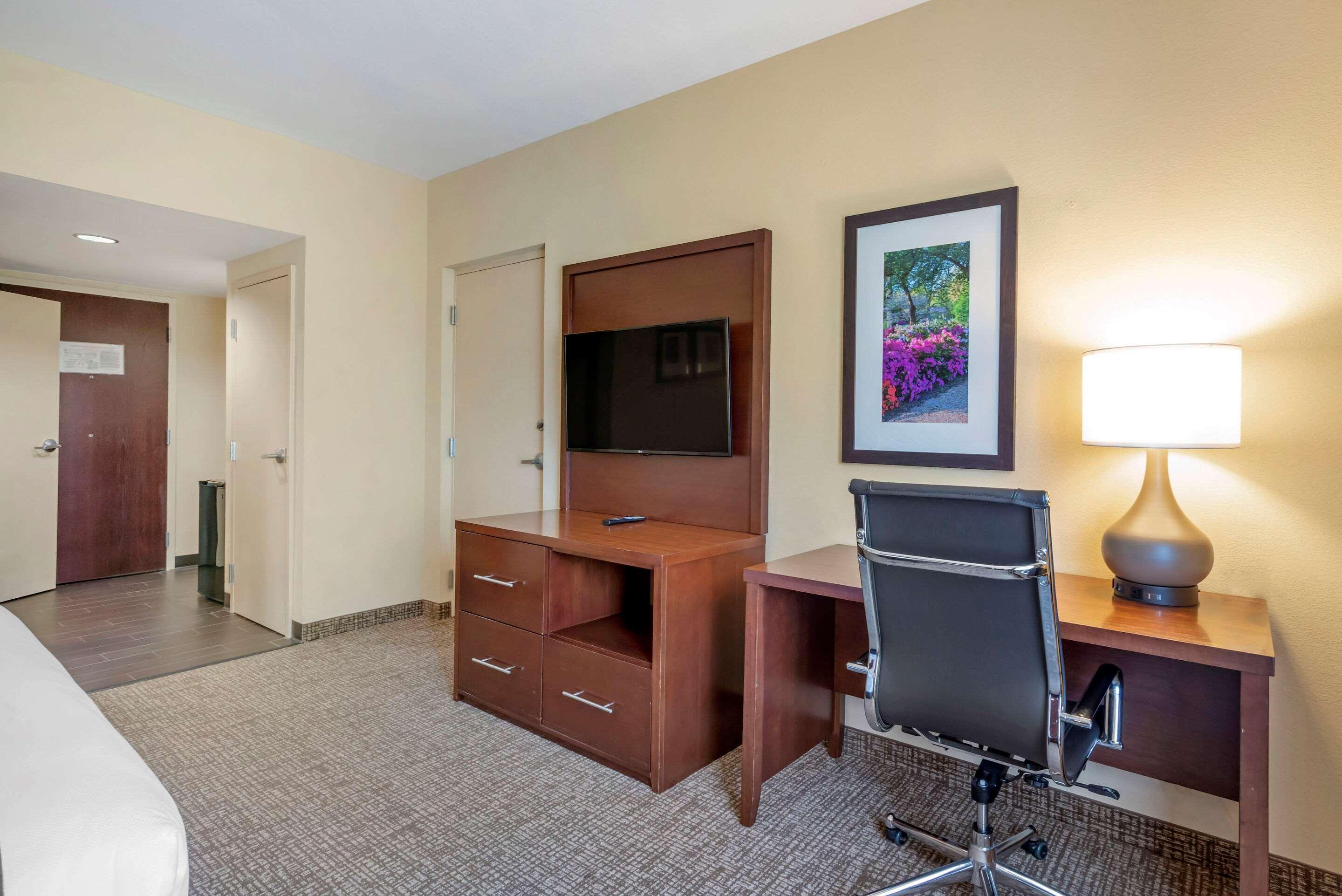 Comfort Suites Fredericksburg North Eksteriør bilde