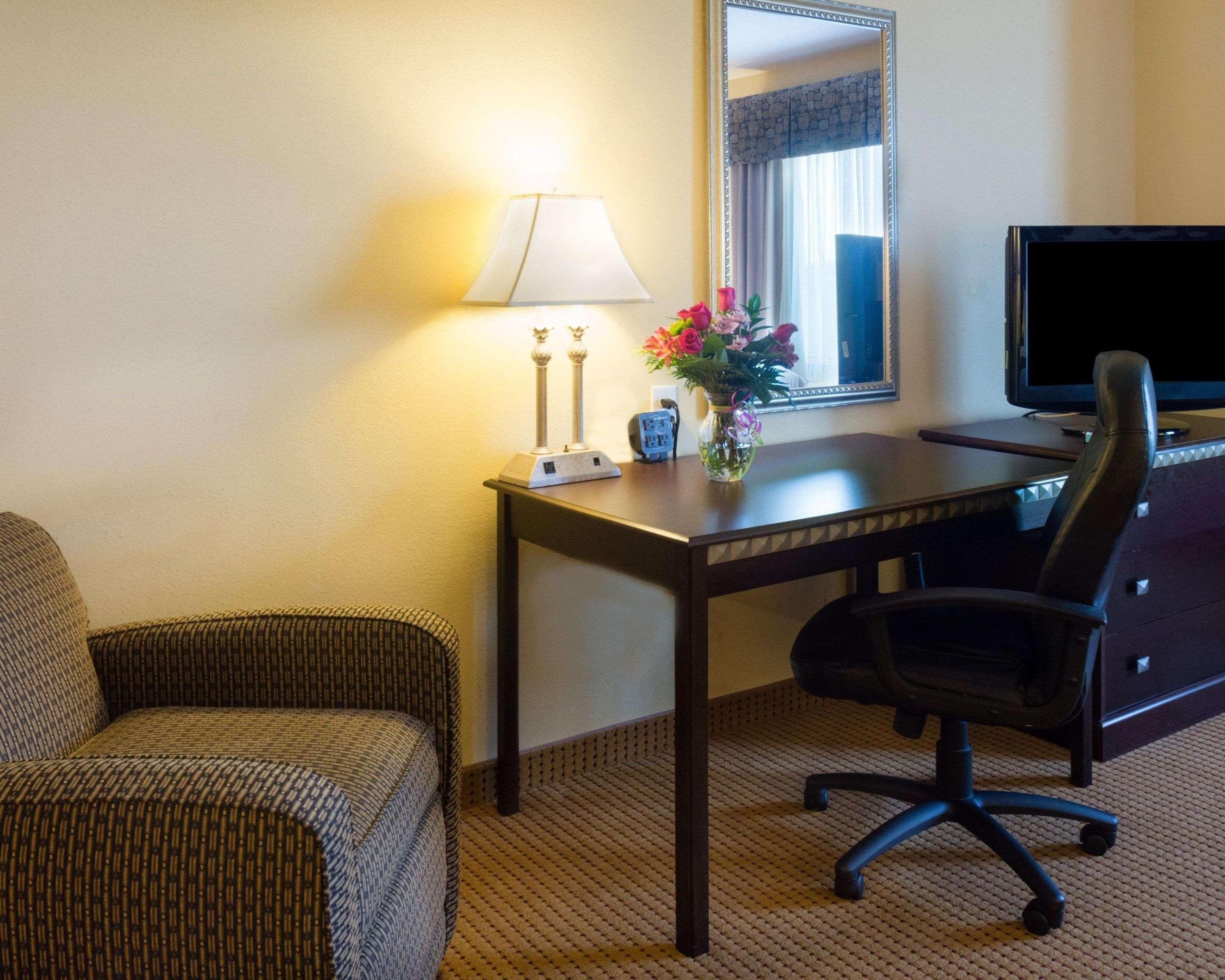 Comfort Suites Fredericksburg North Eksteriør bilde